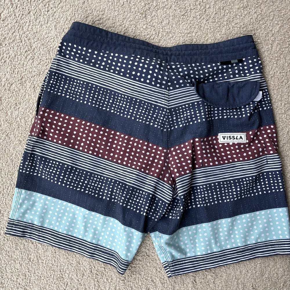 Vissla Volcom Men Board‎ Shorts 32/33 Outdoor Beach Surf Lot Of 2 EUC - Picture 8 of 10